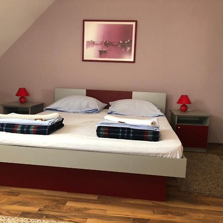 Guest House Aleksandra 巴伊纳巴什塔 外观 照片