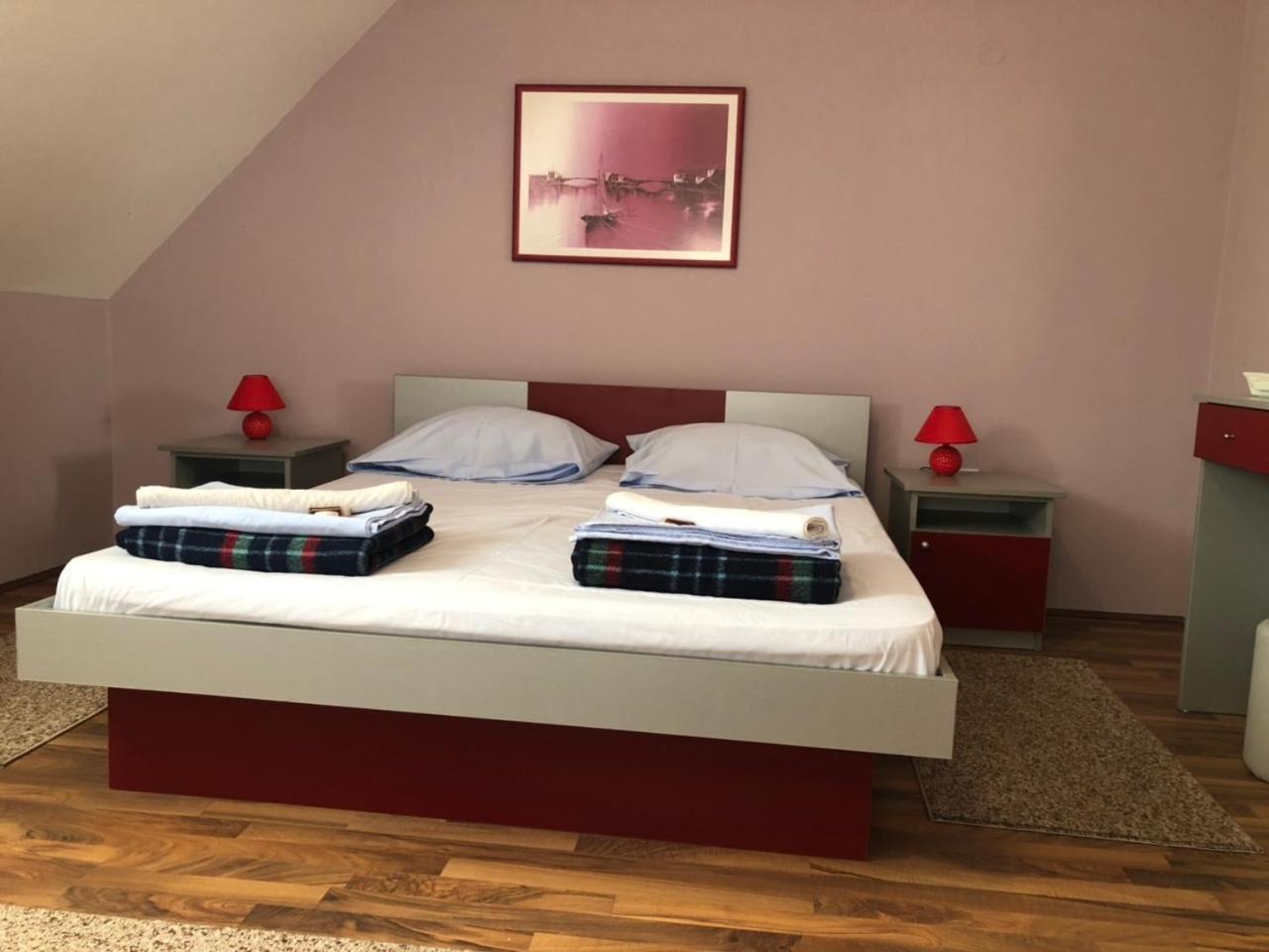 Guest House Aleksandra 巴伊纳巴什塔 外观 照片