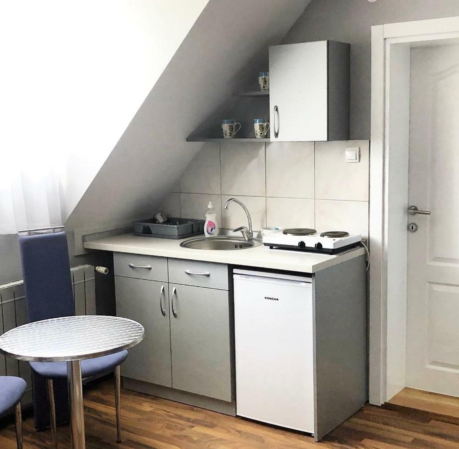 Guest House Aleksandra 巴伊纳巴什塔 外观 照片