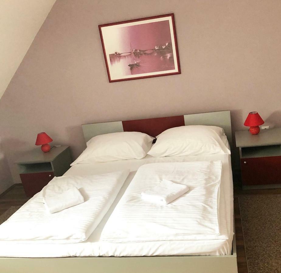 Guest House Aleksandra 巴伊纳巴什塔 外观 照片