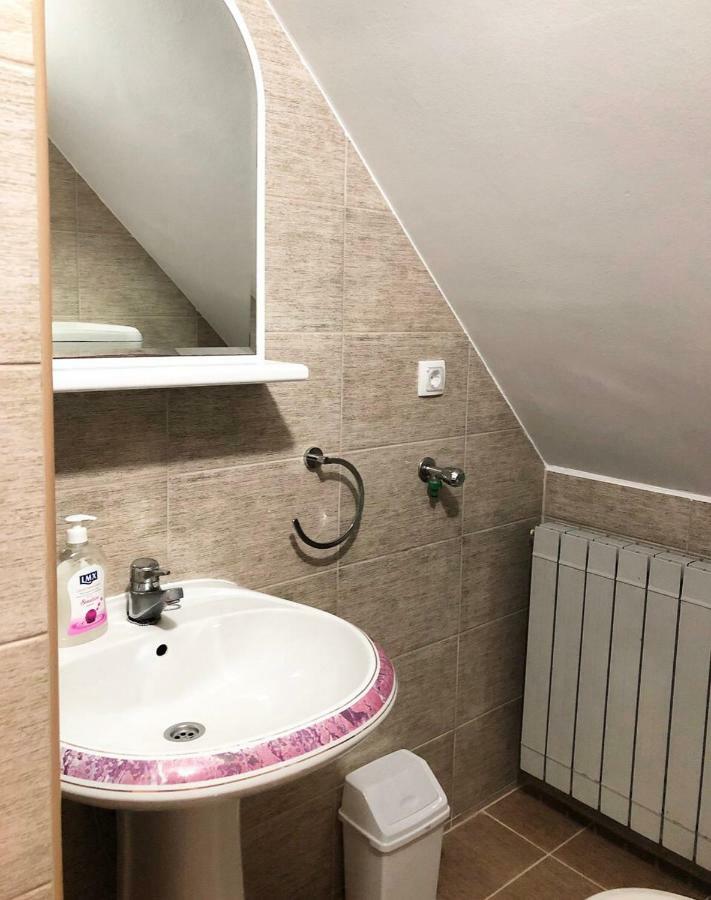 Guest House Aleksandra 巴伊纳巴什塔 外观 照片